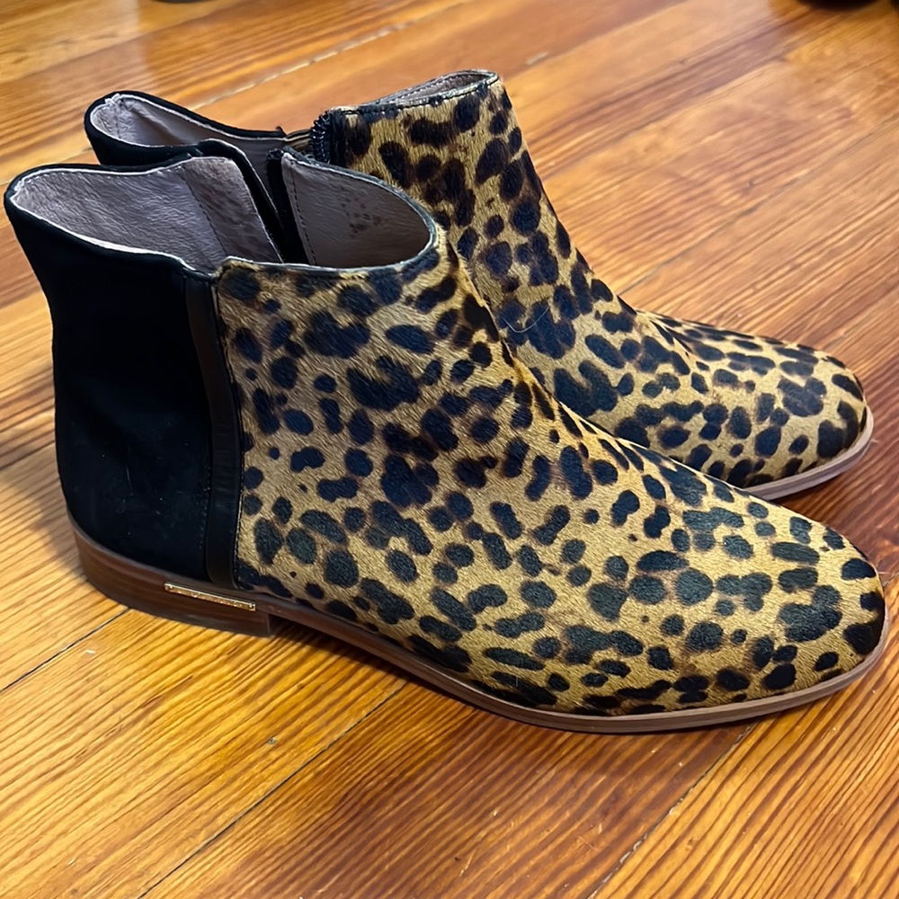 NWT Louise et Cie Calf Hair Booties
